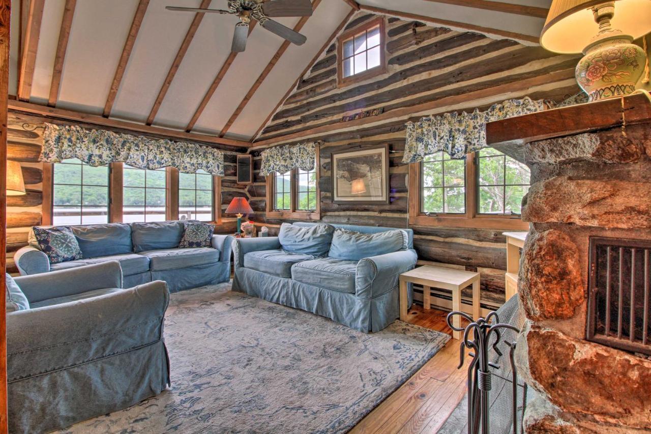 Waterfront Lake George Cabin Walk To Water Екстер'єр фото